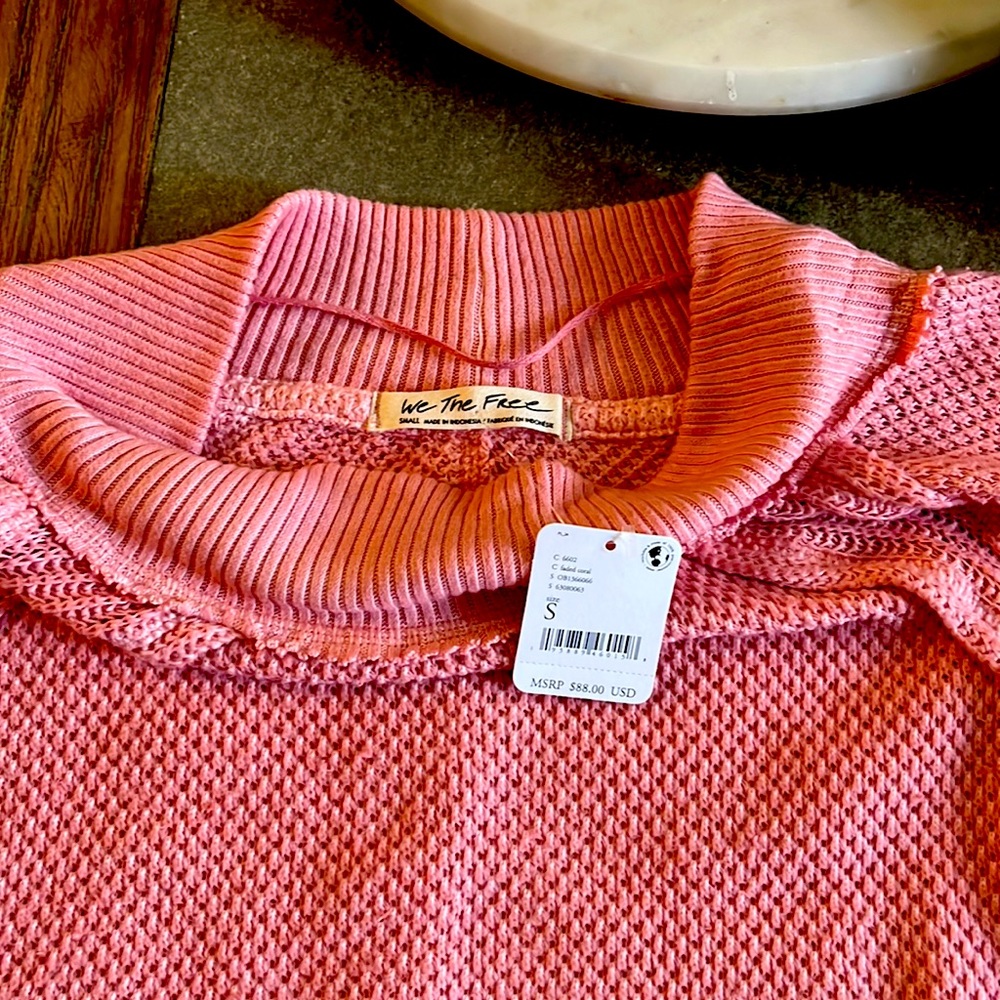 Faded coral sweater NWT !